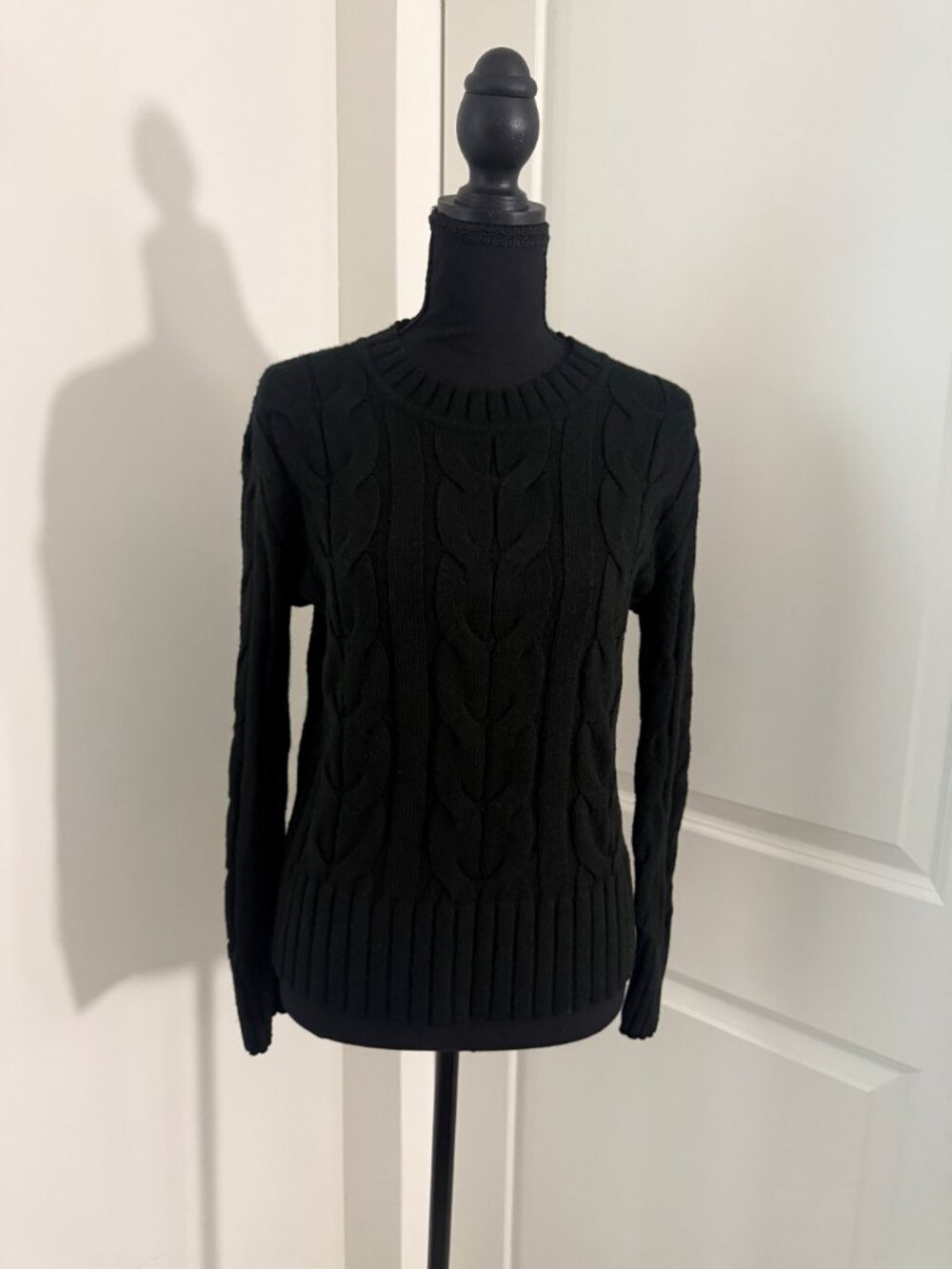 Banana Republic Black Cable Knit Crewneck Sweater Size S